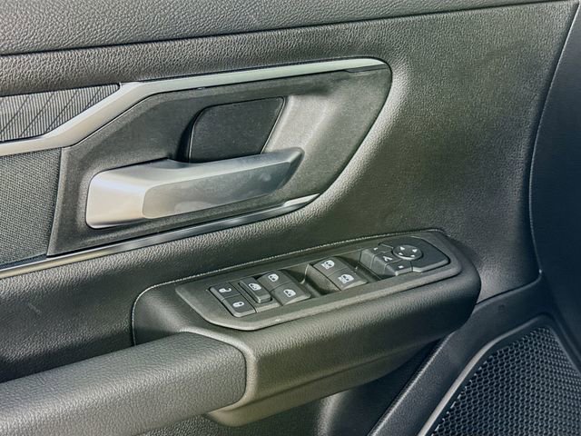 New 2026 RAM 1500 4x4 Crew Cab image 19