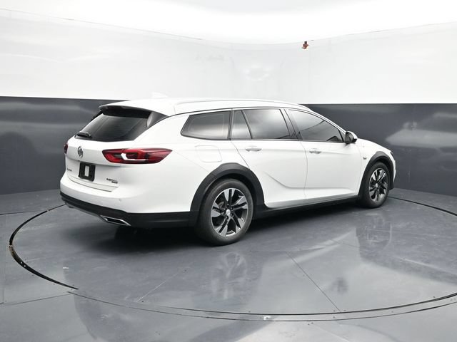 Used 2018 Buick Regal Essence w/ Driver Confidence Package #1 AWD/4WD image 9