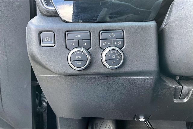 Used 2024 GMC Sierra 1500 Elevation w/ LPO, Elevation Black Package image 16