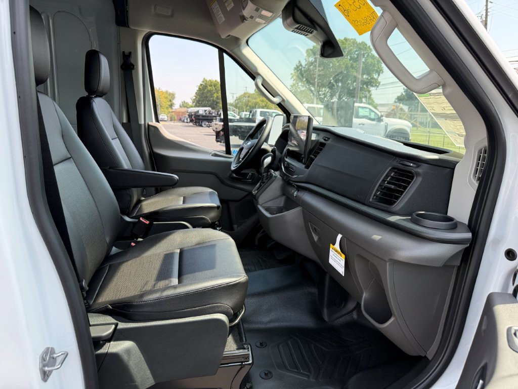 New 2026 Ford Transit 250 148 Medium Roof RWD image 19