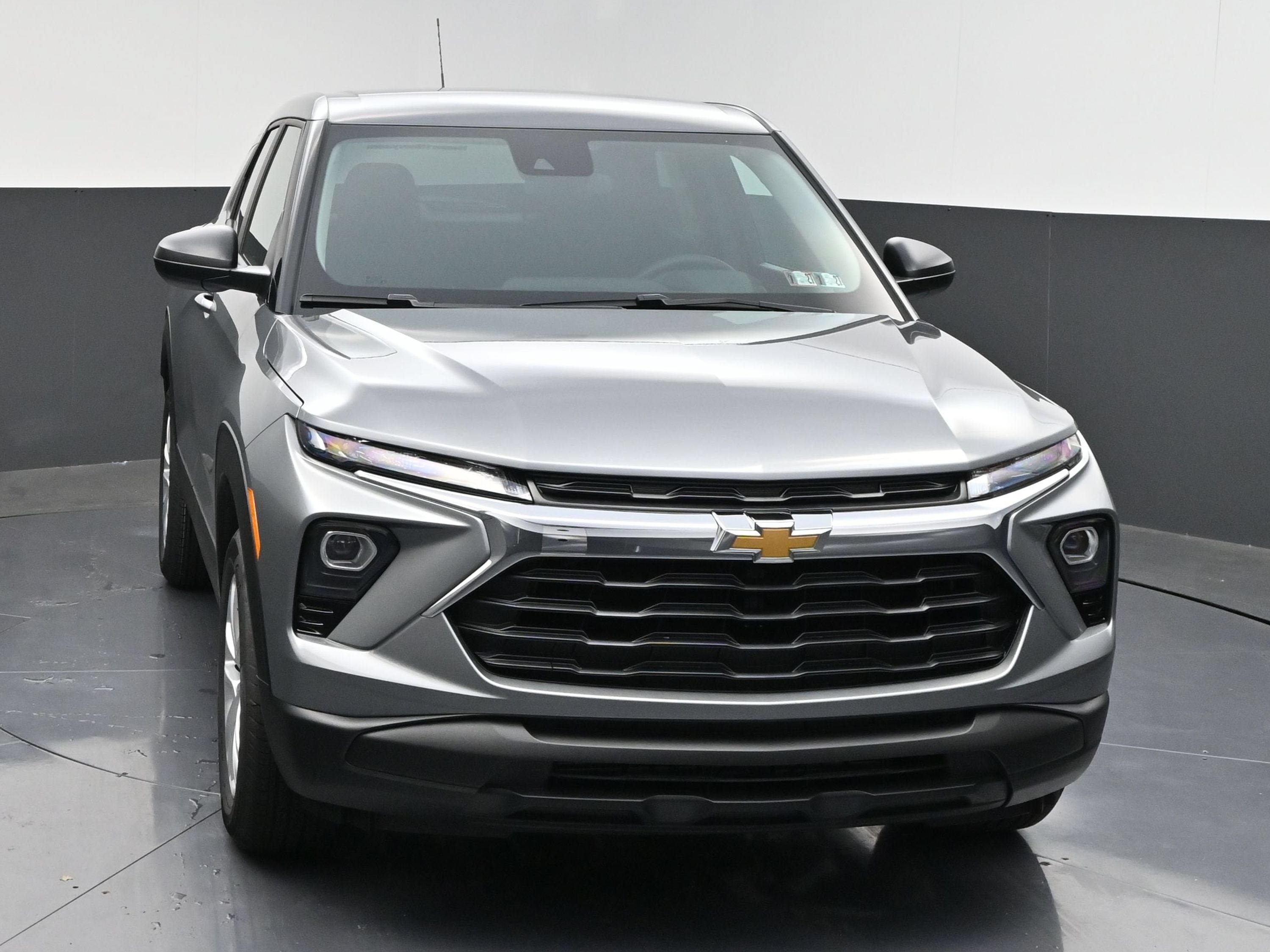 New 2026 Chevrolet TrailBlazer LS w/ LS Convenience Package AWD/4WD image 2