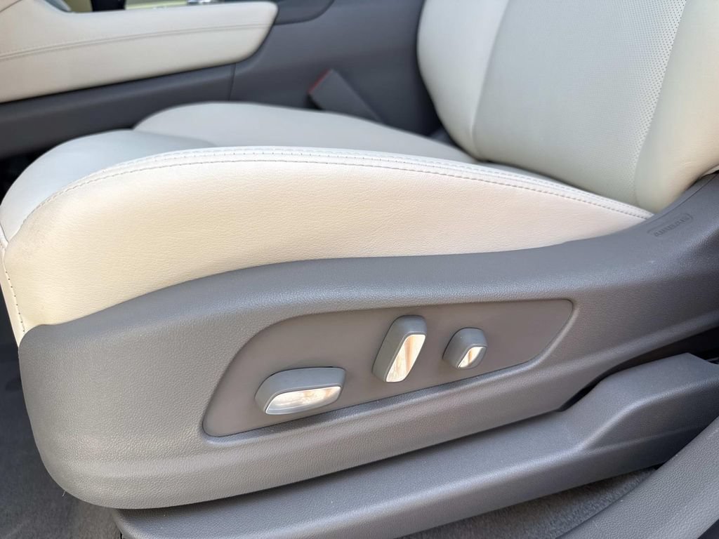 New 2026 Cadillac XT5 Premium Luxury w/ Driver Assist Package FWD image 20