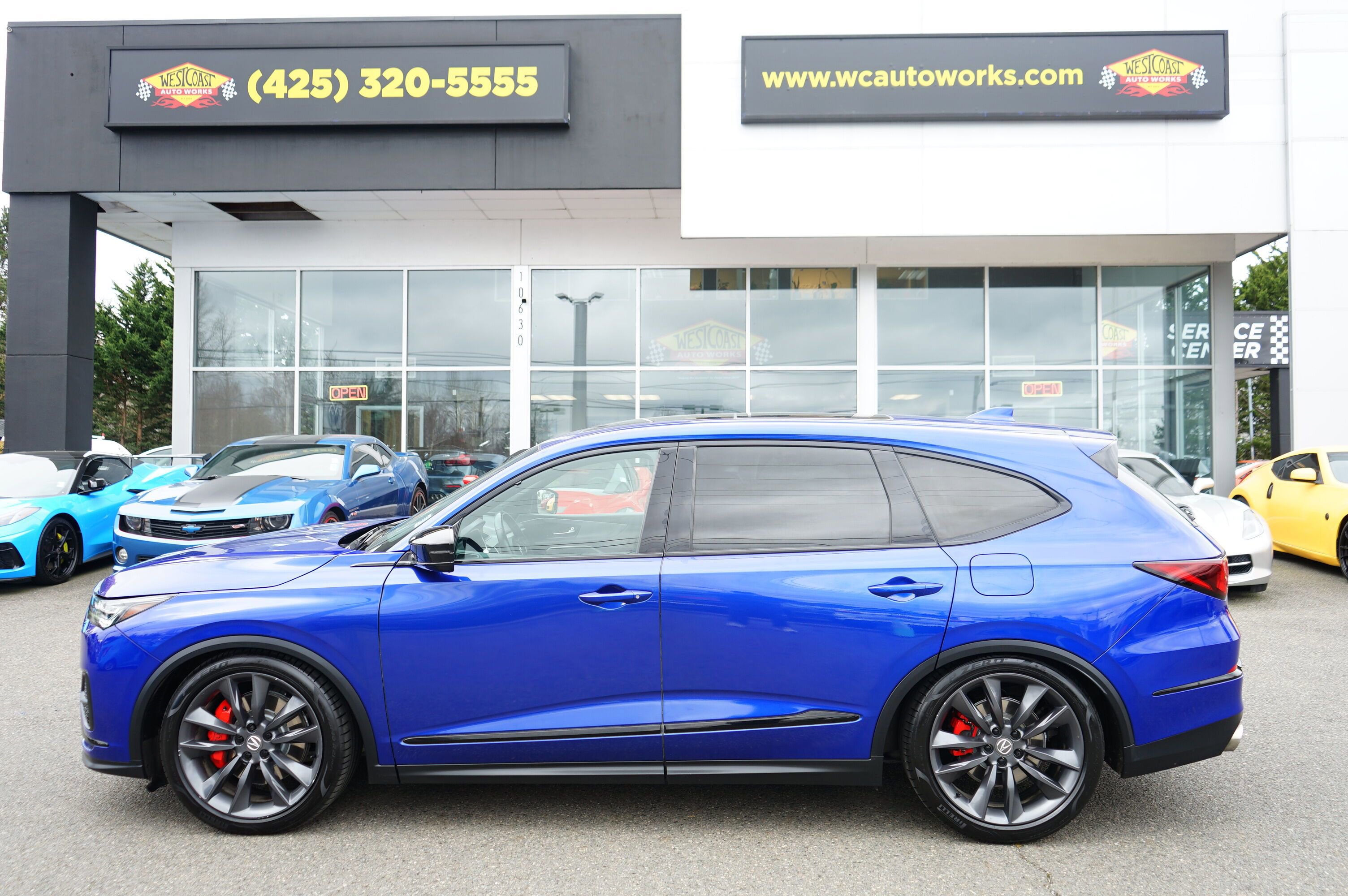 Used 2022 Acura MDX Type S AWD/4WD image 2
