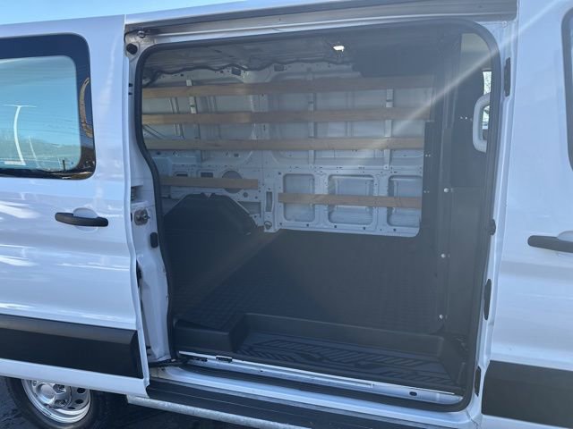 Used 2023 Ford Transit 250 Low Roof AWD w/ Exterior Upgrade Package image 14