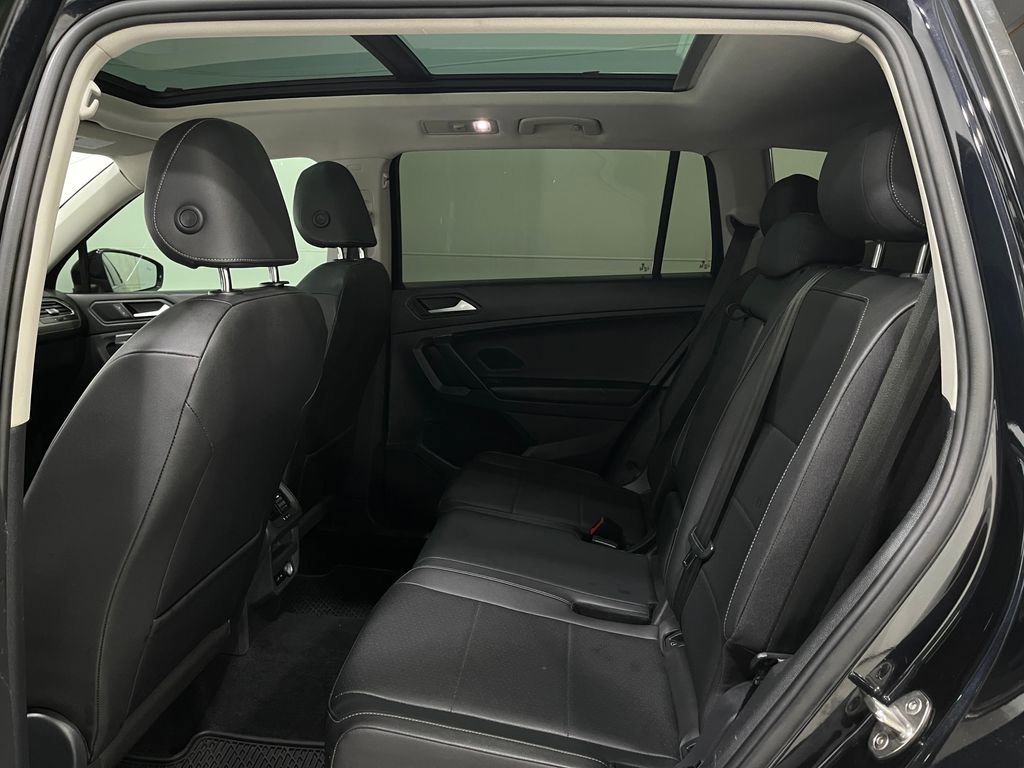 Used 2019 Volkswagen Tiguan SEL image 31