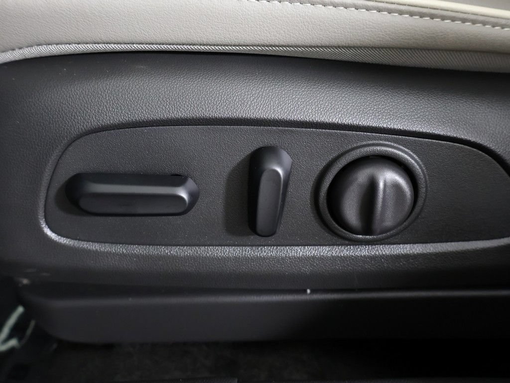 Used 2024 Buick Envista Avenir FWD image 33