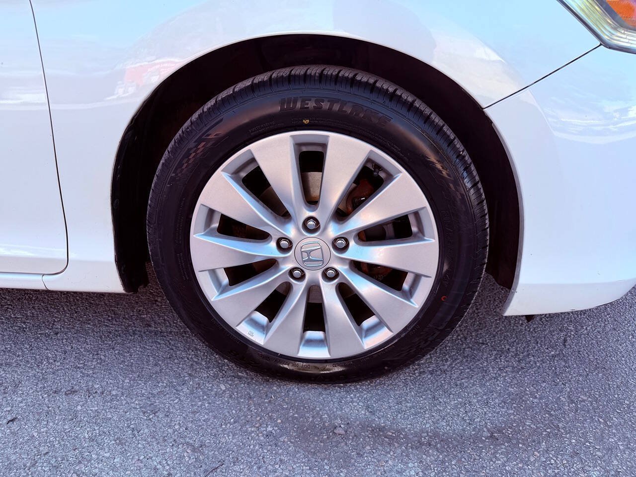 Used 2013 Honda Accord EX-L image 30