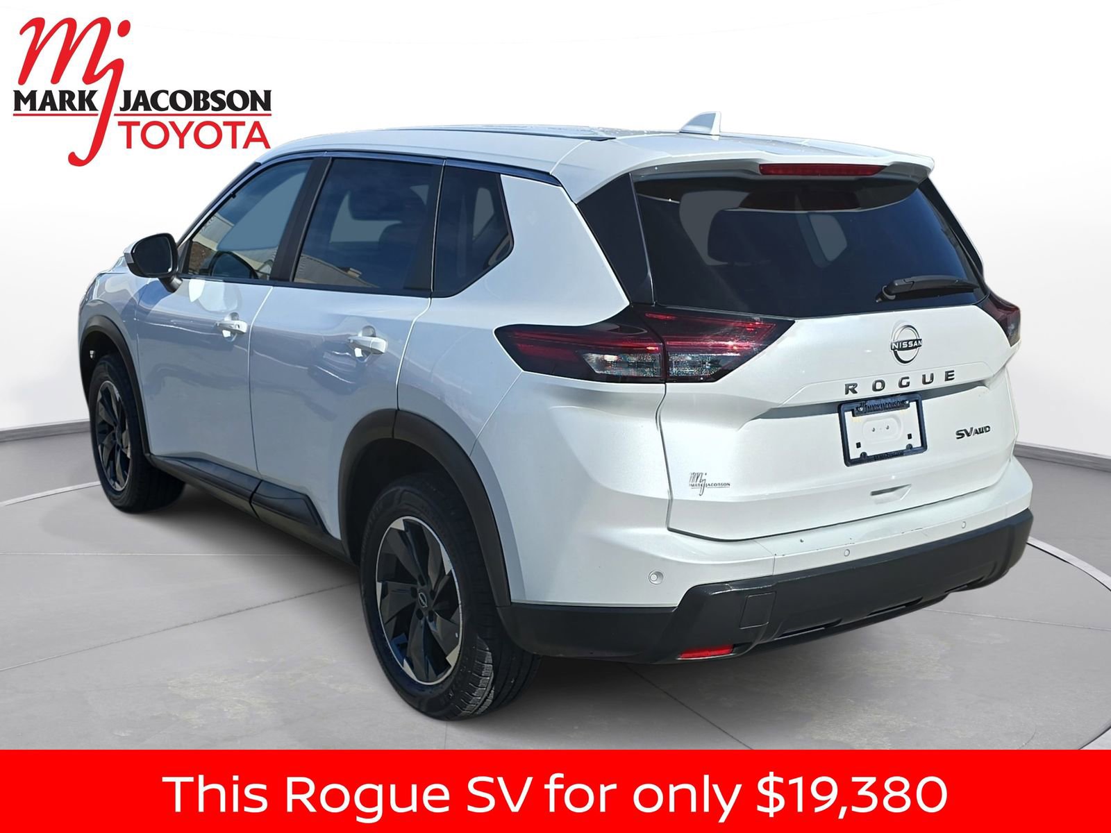 Used 2024 Nissan Rogue SV image 13