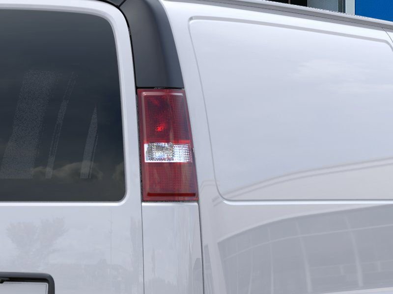 New 2026 Chevrolet Express 2500 Extended RWD image 11