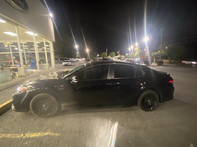 Used 2022 Toyota Camry SE FWD image 1