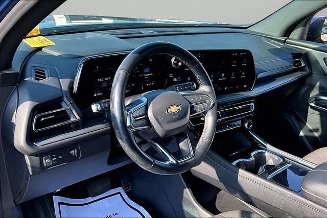 Used 2024 Chevrolet Traverse LT w/ Trailering Package FWD image 14