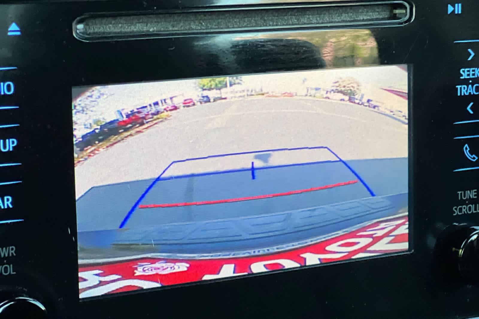 Certified 2018 Toyota Corolla SE w/ Carpet Mat Package (TMS) FWD image 19