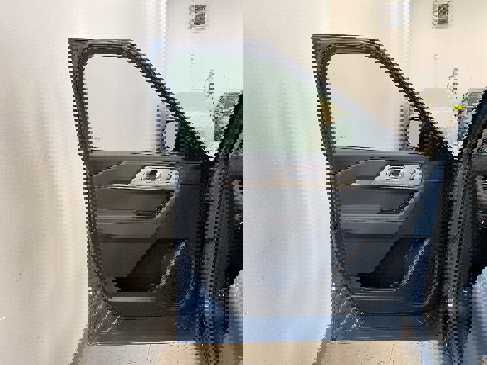 New 2026 Ford Explorer Active w/ Active Comfort Package image 16