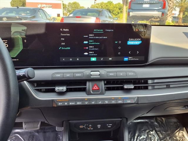 Used 2025 Kia K4 LXS image 16