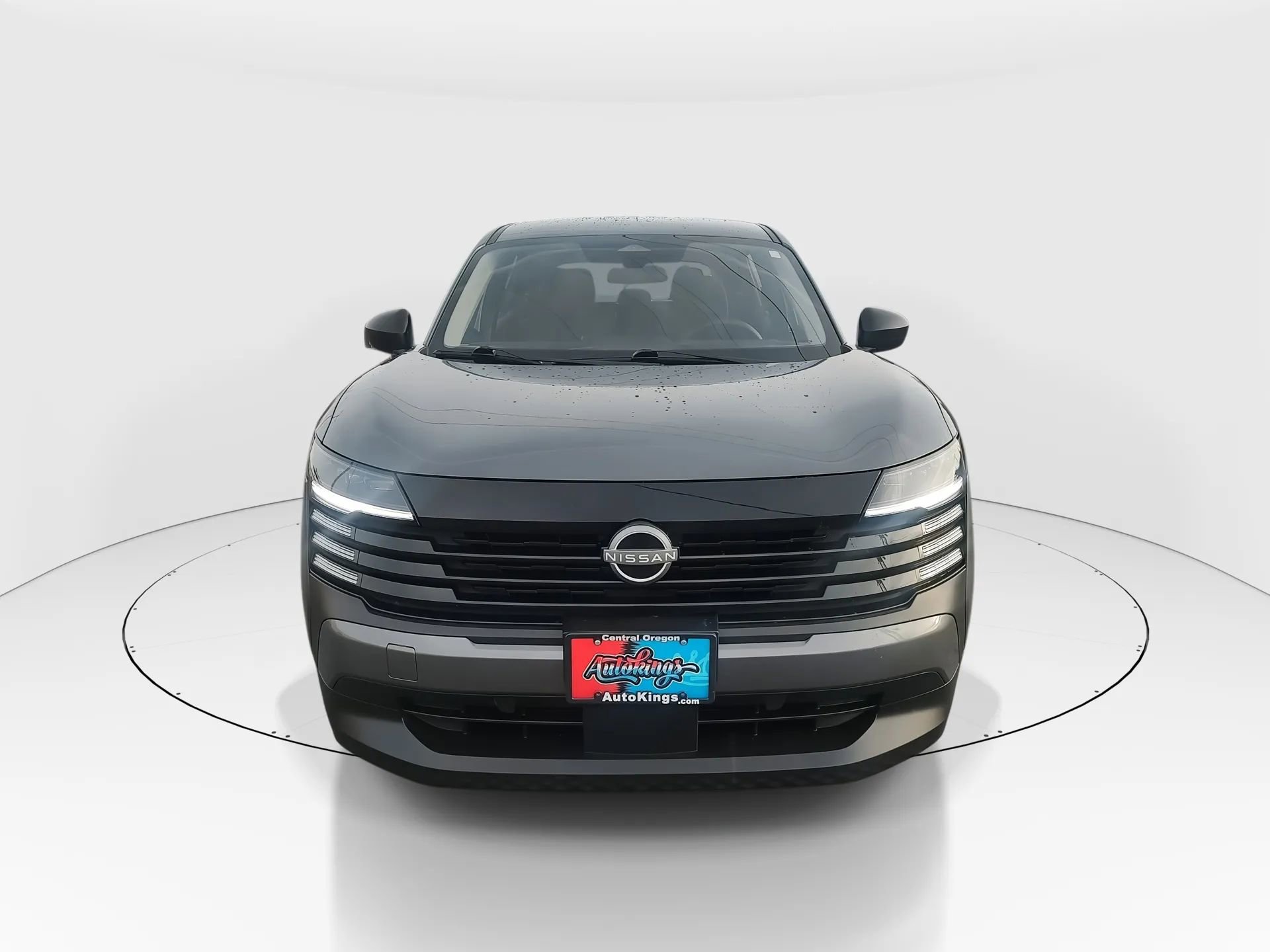 Used 2025 Nissan Kicks S image 3