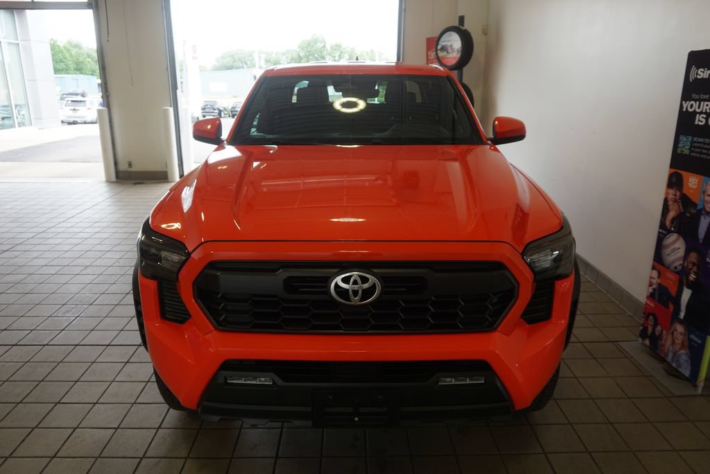 Used 2024 Toyota Tacoma TRD Off-Road AWD/4WD image 12