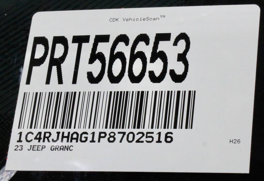 Used 2023 Jeep Grand Cherokee Altitude AWD/4WD image 32