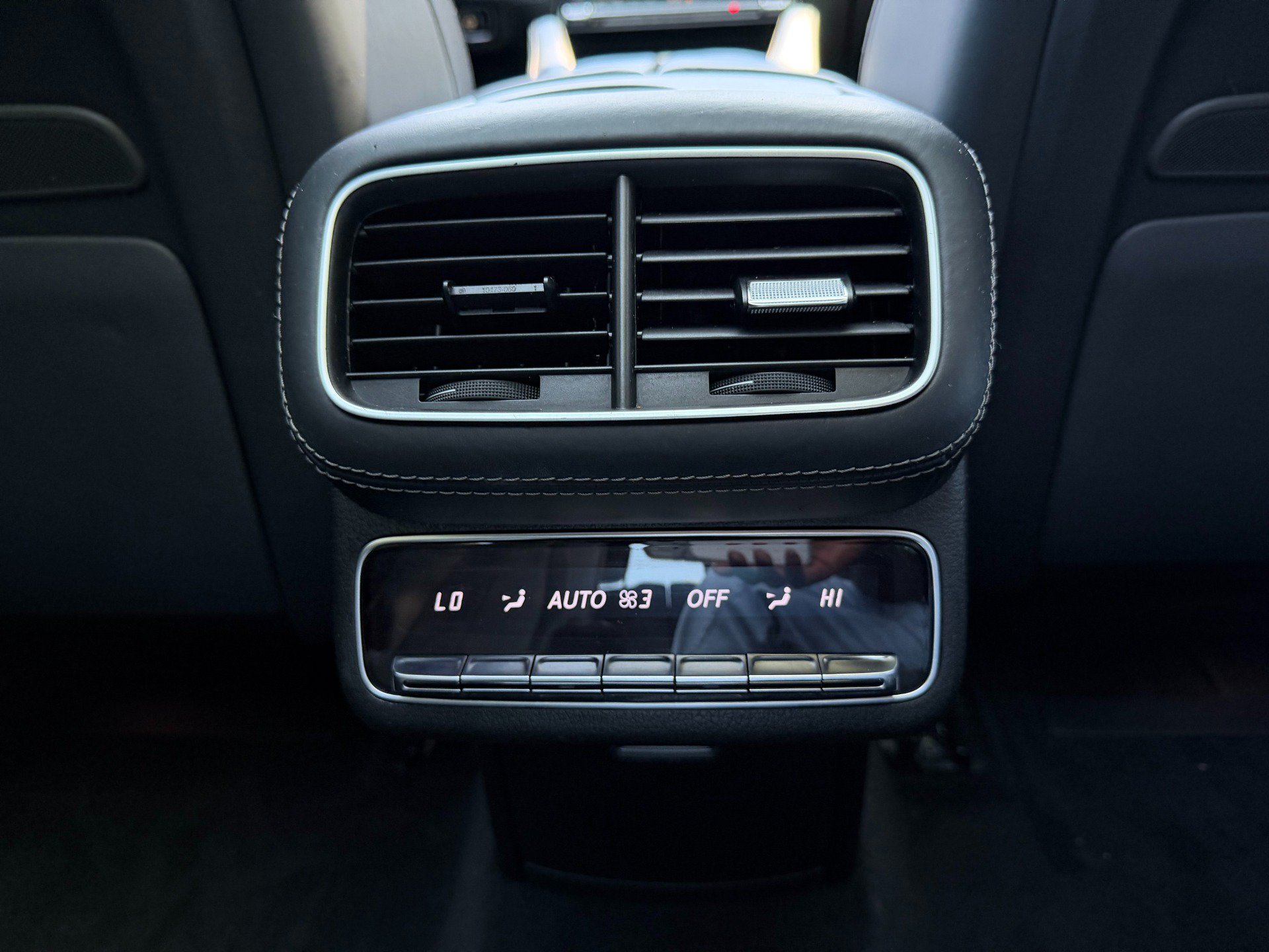 Used 2020 Mercedes-Benz GLS 580 4MATIC image 22