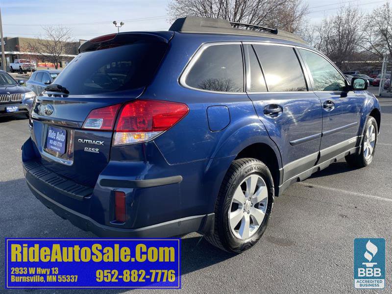 Used 2011 Subaru Outback 2.5i Premium image 5