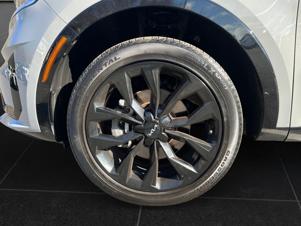Used 2022 Kia Sorento SX image 9