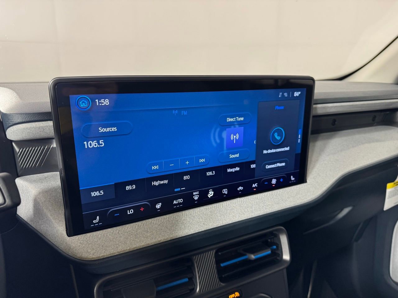 Used 2025 Ford Maverick XLT w/ XLT Luxury Package image 15