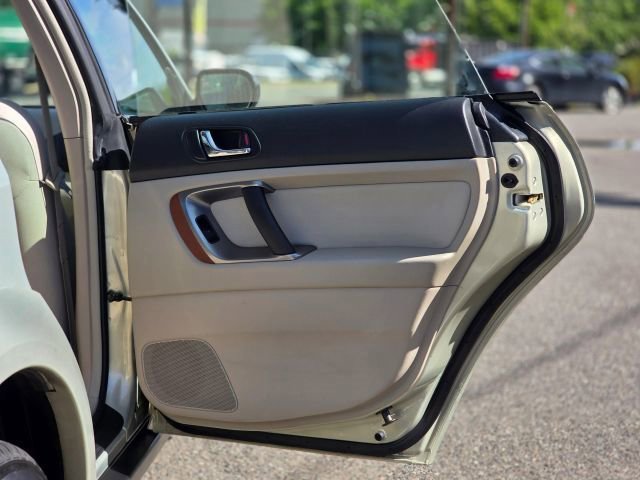 Used 2006 Subaru Outback 2.5i image 26