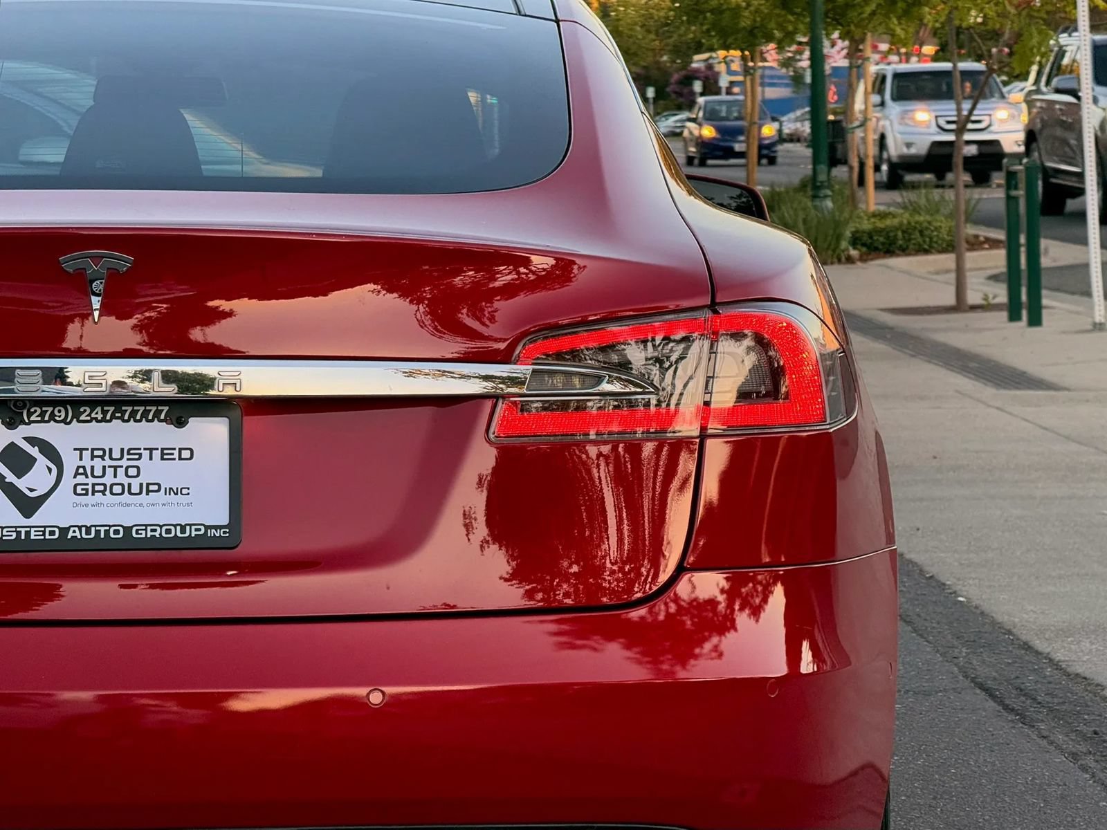 Used 2016 Tesla Model S 60D AWD/4WD image 10