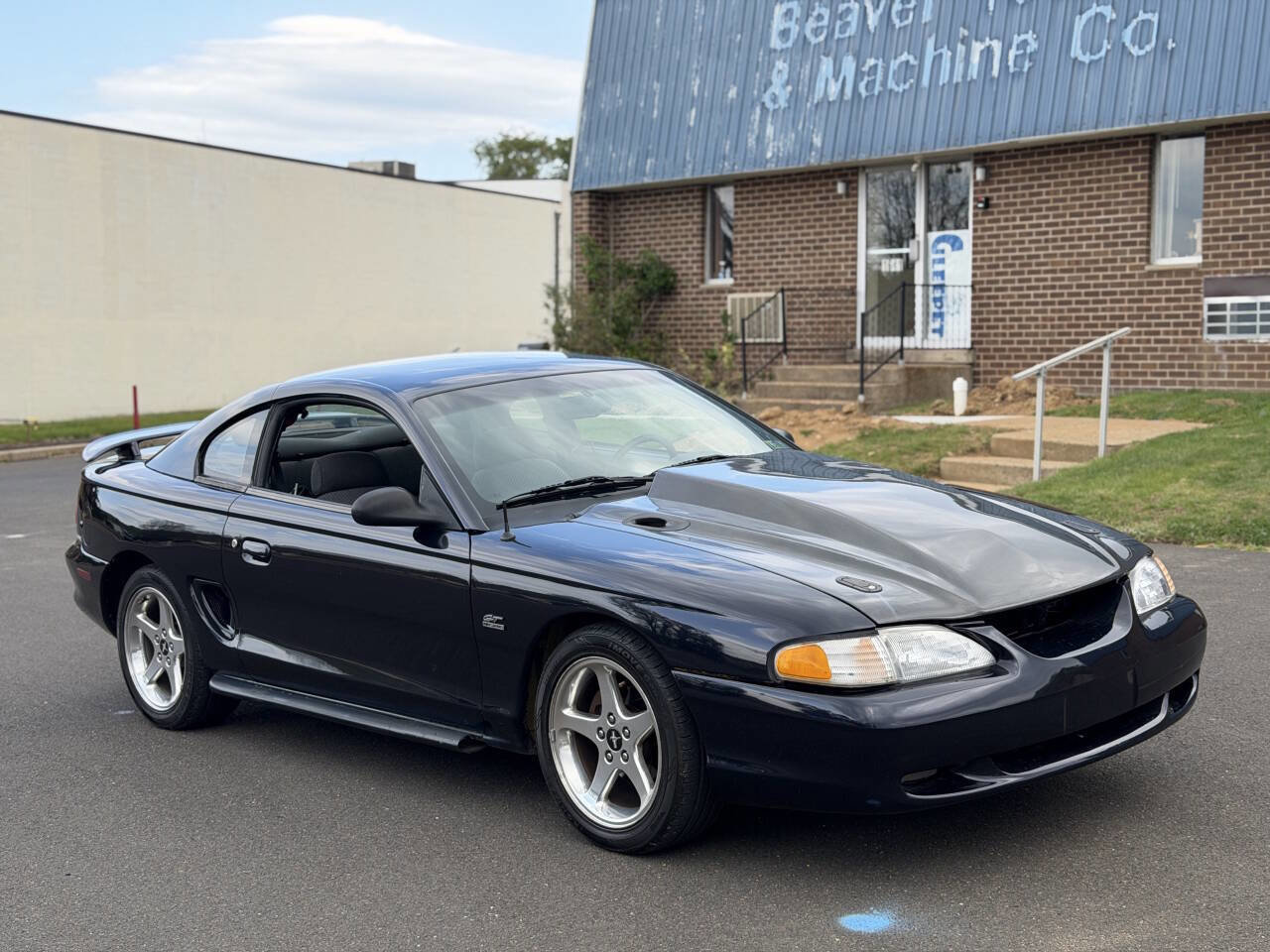 Used 1994 Ford Mustang GT RWD image 4