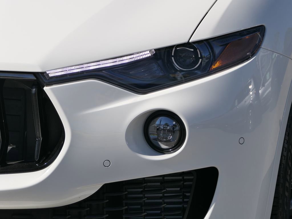 Used 2024 Maserati Levante GT Ultima image 8