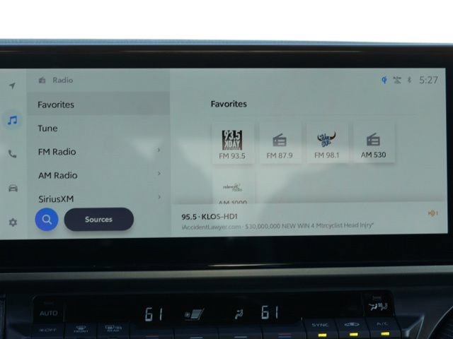 Used 2026 Toyota Camry Hybrid w/ Multimedia Upgrade Package FWD image 27