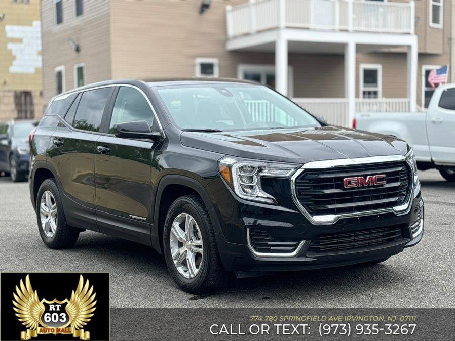 Used 2024 GMC Terrain SLE AWD/4WD image 3