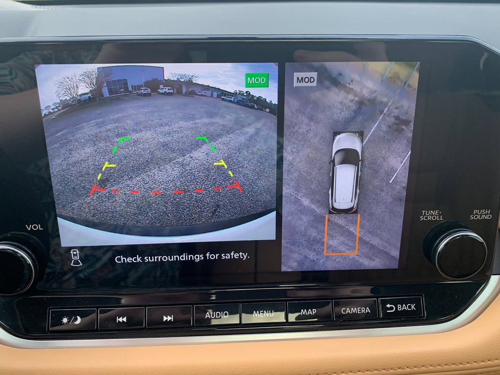 Used 2023 Nissan Rogue Platinum w/ Platinum Premium Package image 14