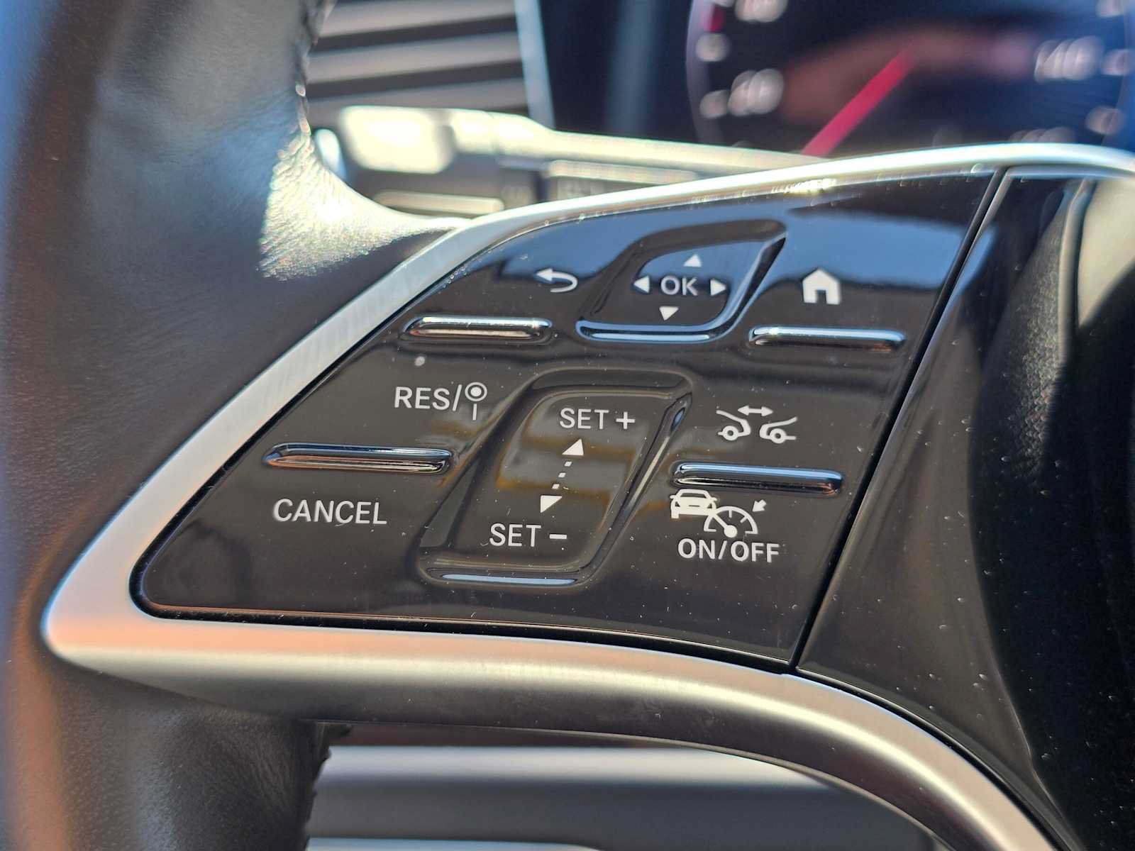 Used 2024 Mercedes-Benz GLE 450 4MATIC image 31