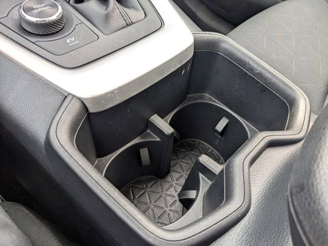 Used 2025 Toyota RAV4 XLE image 21