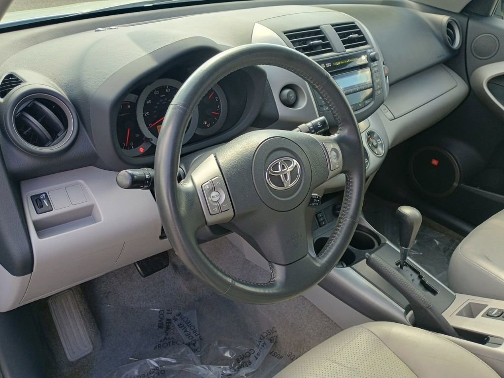 Used 2007 Toyota RAV4 Limited image 12