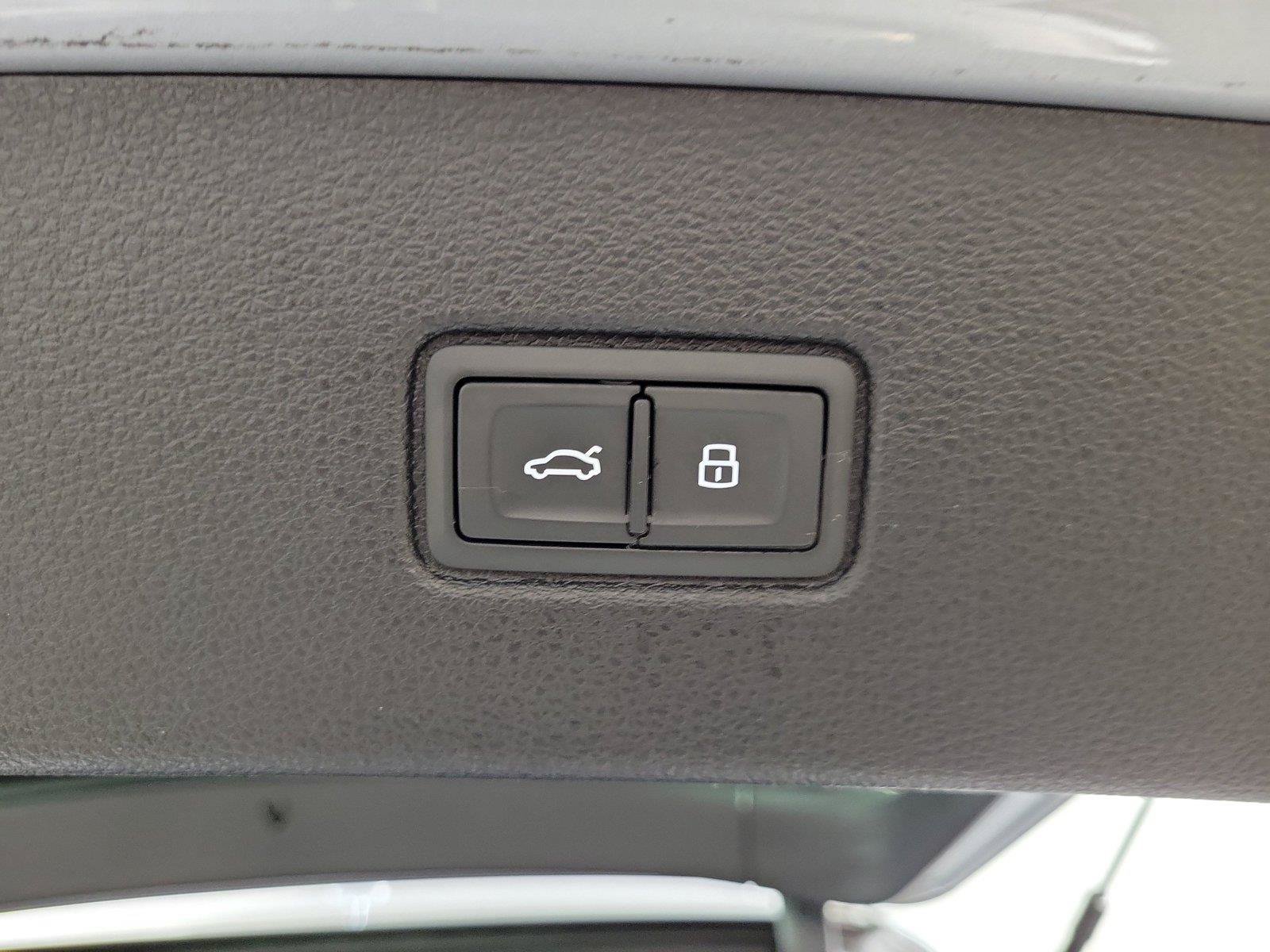 Used 2018 Audi Q7 2.0T Premium Plus AWD/4WD image 10