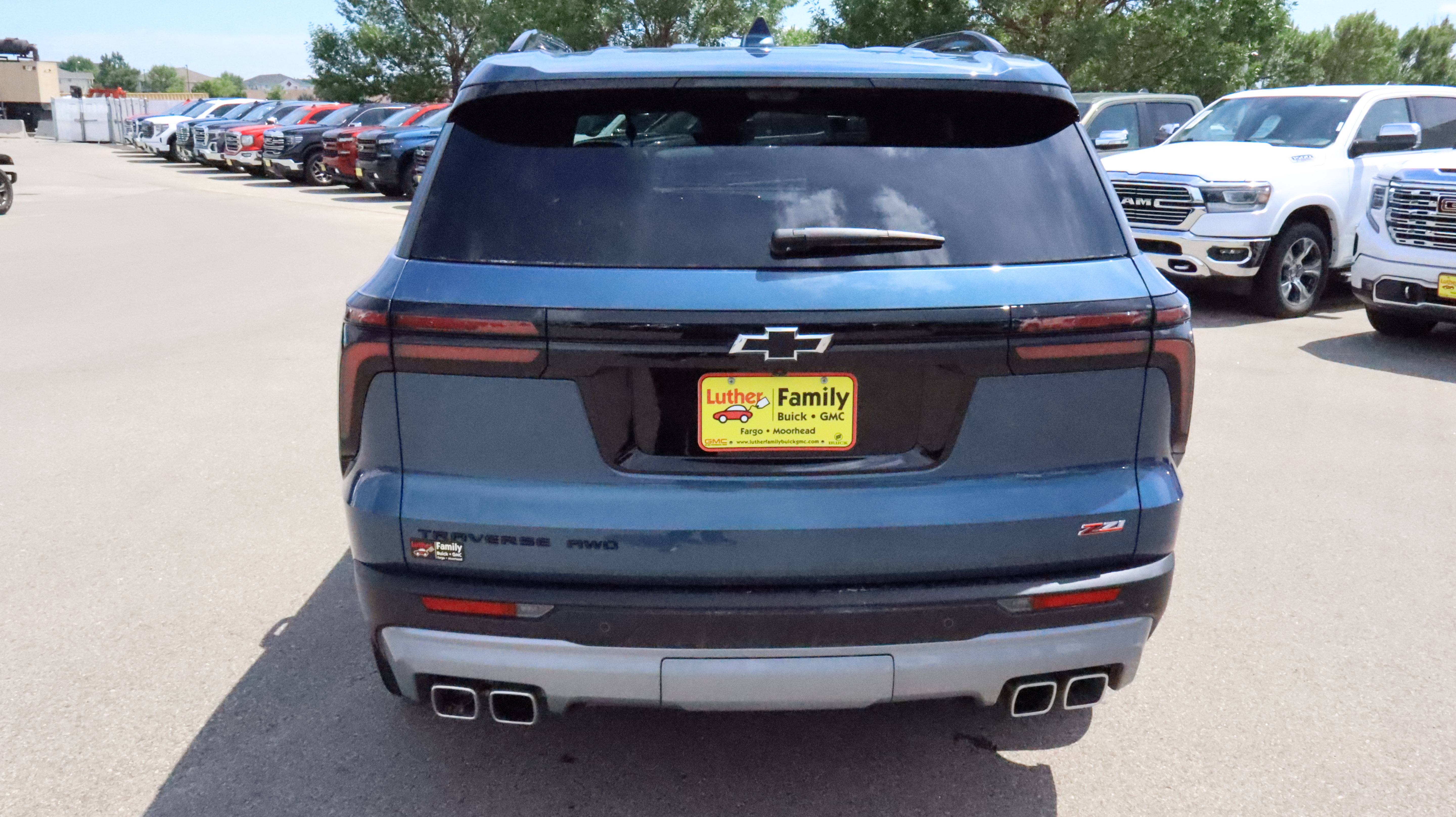 Used 2025 Chevrolet Traverse Z71 w/ Enhanced Driving Package AWD/4WD image 6