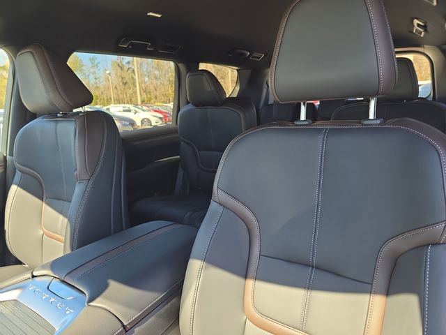 New 2026 Nissan Armada SL w/ Captain's Chari Seat Package RWD image 24