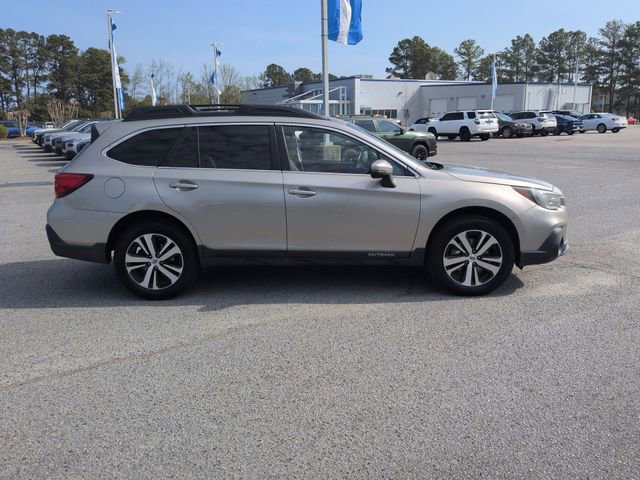 Used 2019 Subaru Outback 2.5i Limited image 2