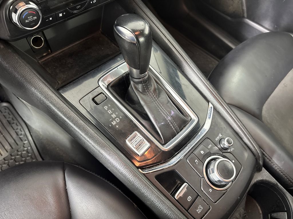 Used 2018 MAZDA CX-5 Touring w/ Preferred Equipment Package image 24