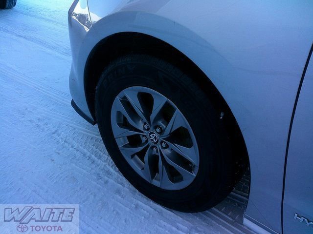 Used 2021 Toyota Sienna XLE w/ XLE Plus Package image 10