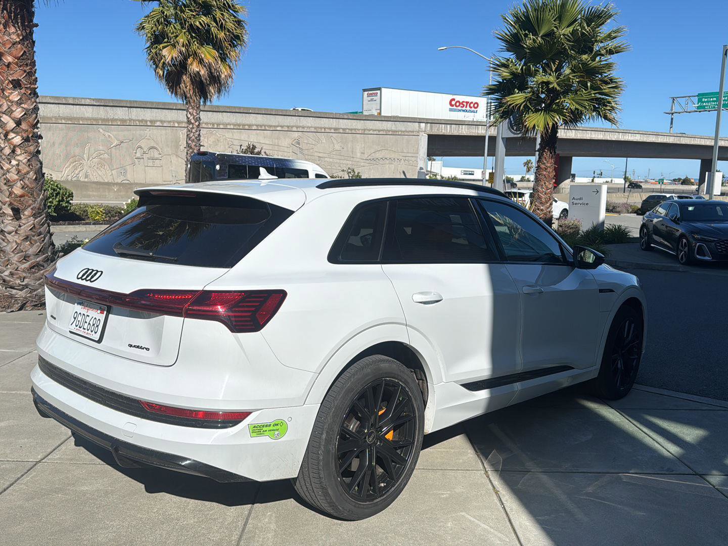 Used 2023 Audi e-tron Chronos w/ Chronos Package image 6