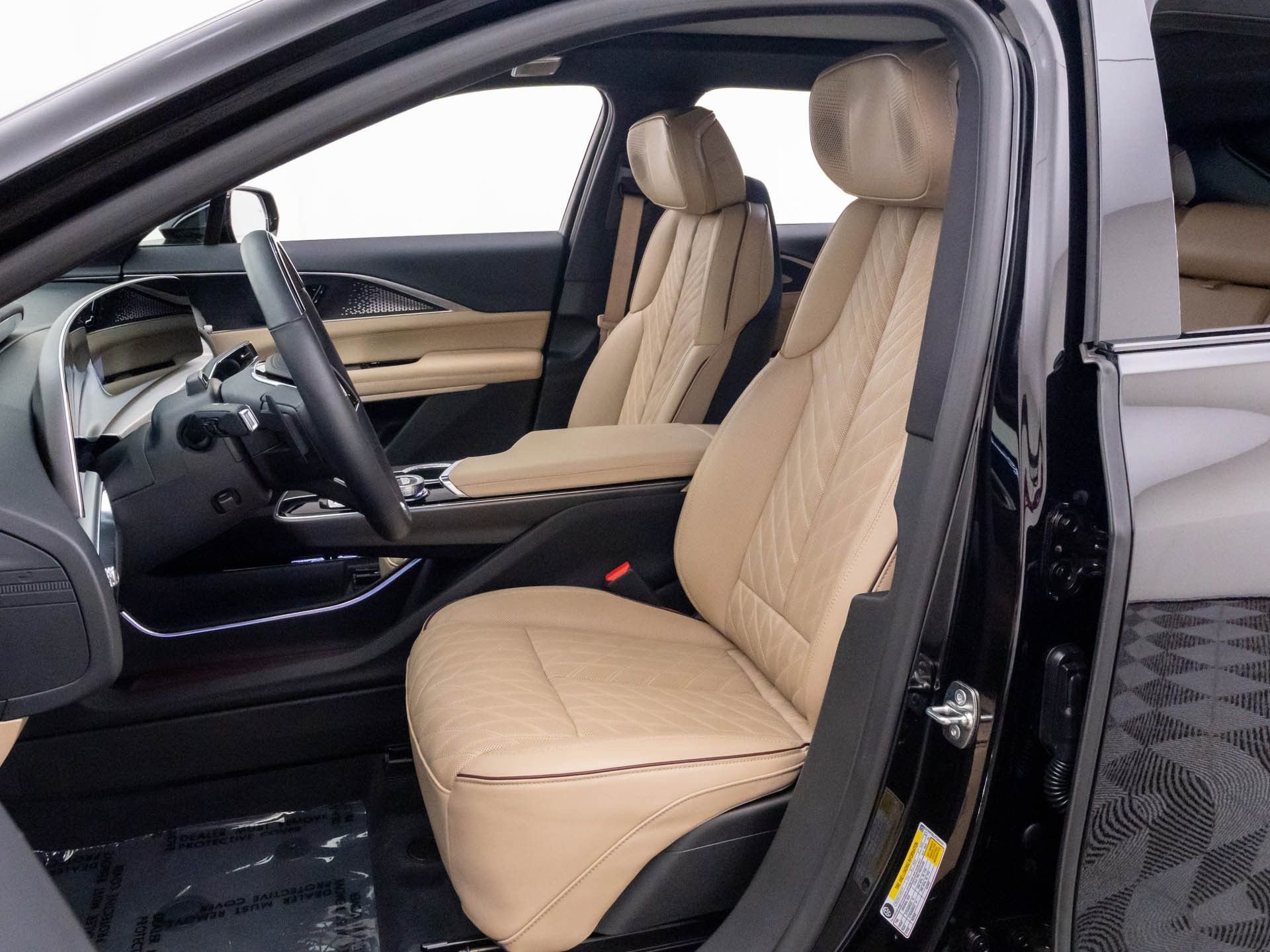 Certified 2026 Cadillac Lyriq Signature Luxury w/ Nappa Leather Package AWD/4WD image 16