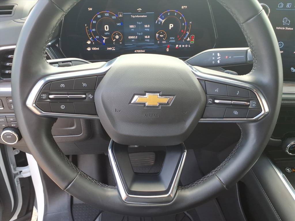 Used 2025 Chevrolet Suburban LT AWD/4WD image 25