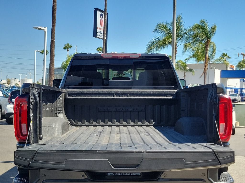 Used 2020 GMC Sierra 3500 Denali w/ Denali Ultimate Package AWD/4WD image 9