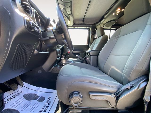 Used 2021 Jeep Gladiator Sport image 9