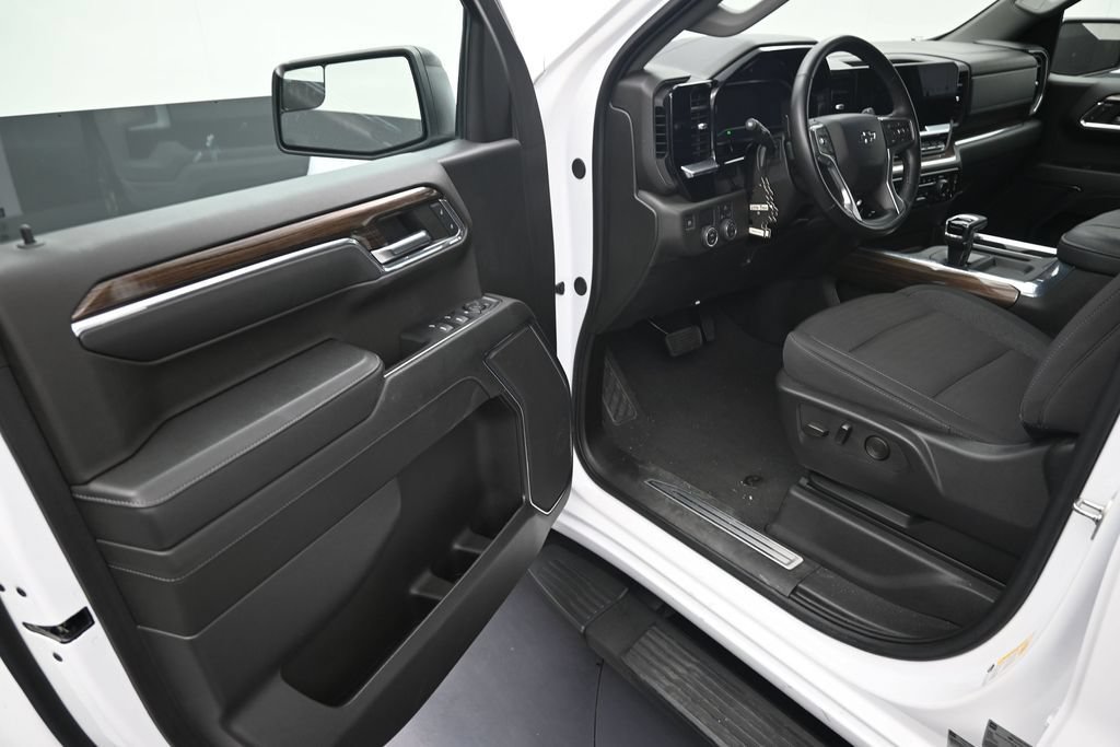 Used 2024 Chevrolet Silverado 1500 RST RWD image 10