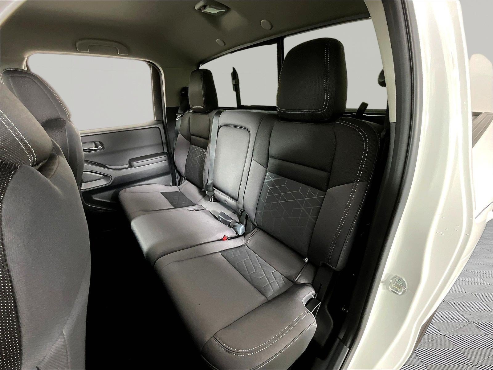 New 2026 Nissan Frontier SV w/ SV Convenience Package AWD/4WD image 17
