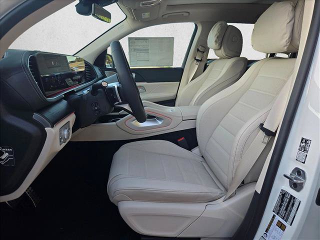 New 2026 Mercedes-Benz GLS 450 4MATIC image 4