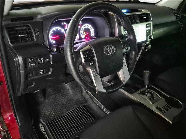 Used 2020 Toyota 4Runner SR5 Premium w/ Moonroof Package RWD image 11